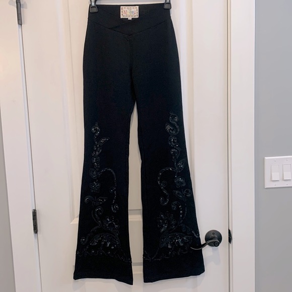 Designs by Naomi Pants - Sequined flare leg Leggings